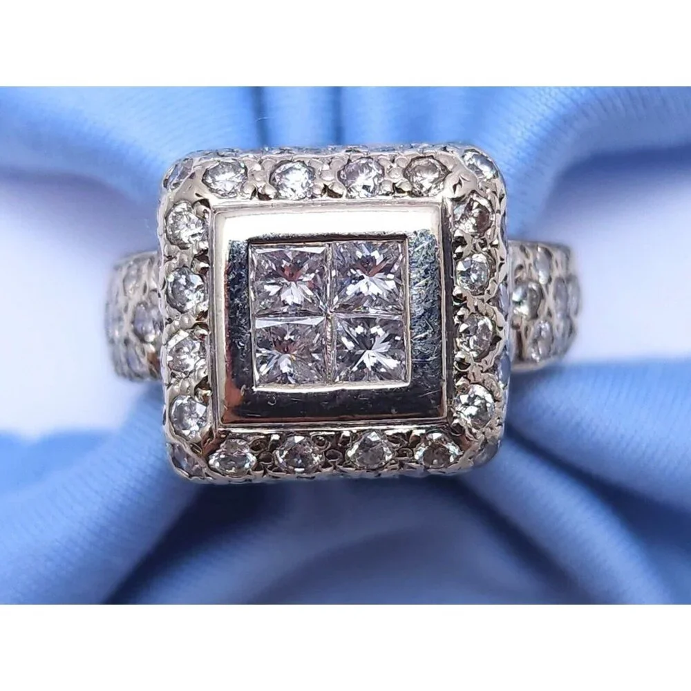Beautiful 14K Karat Solid White Gold Designer Diamond Statement Ring - Size 7